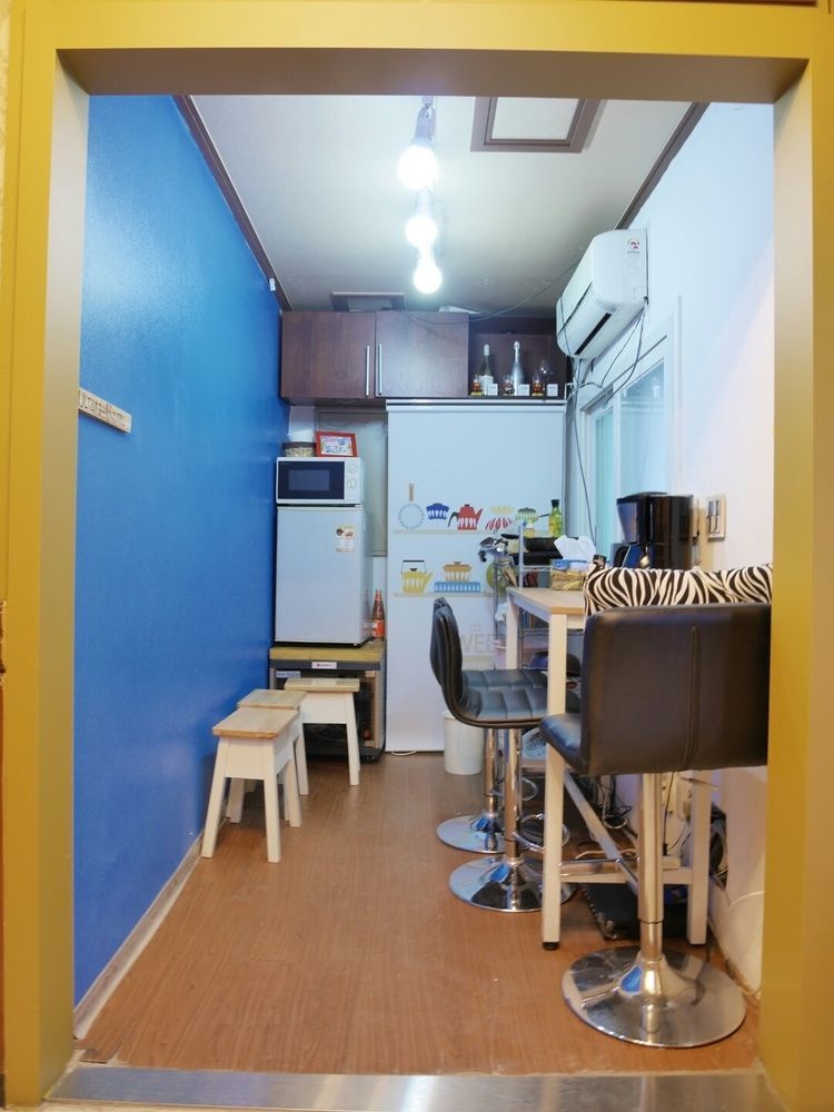 סיאול Sinchon Sisters Hostel מראה חיצוני תמונה