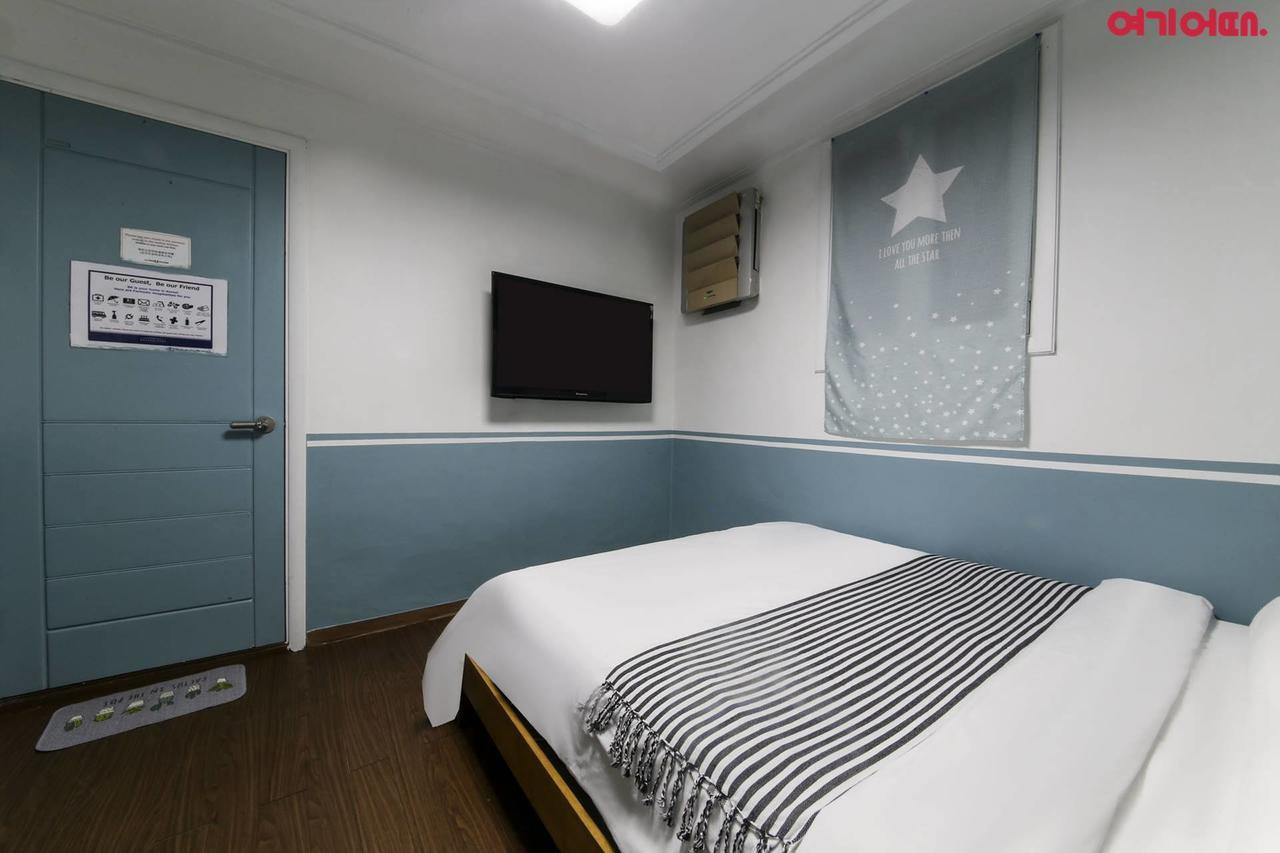 סיאול Sinchon Sisters Hostel מראה חיצוני תמונה