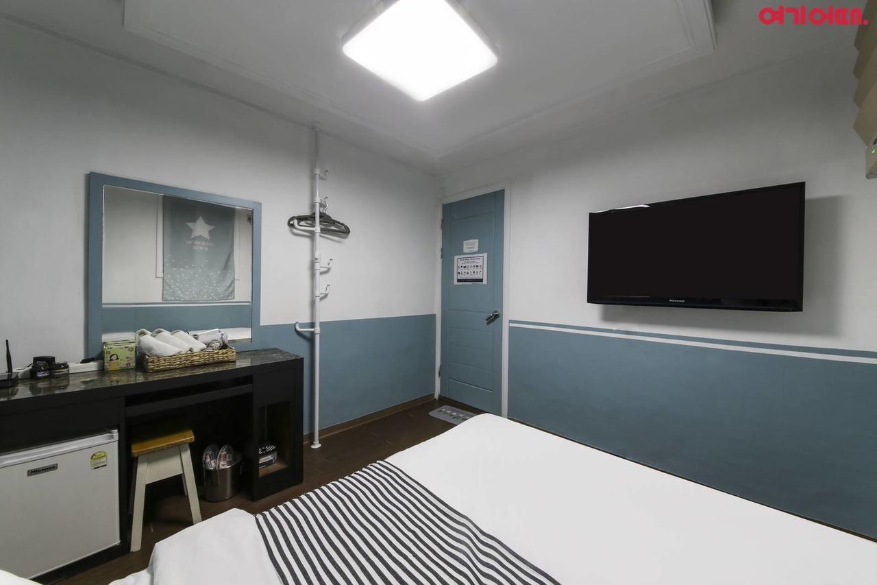סיאול Sinchon Sisters Hostel מראה חיצוני תמונה