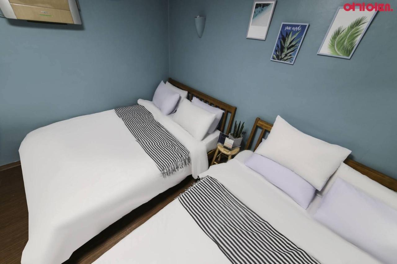 סיאול Sinchon Sisters Hostel מראה חיצוני תמונה