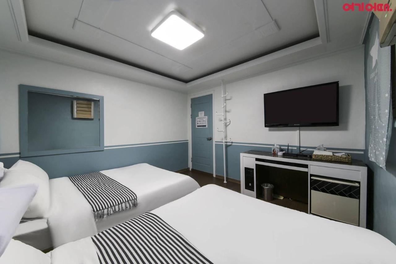 סיאול Sinchon Sisters Hostel מראה חיצוני תמונה