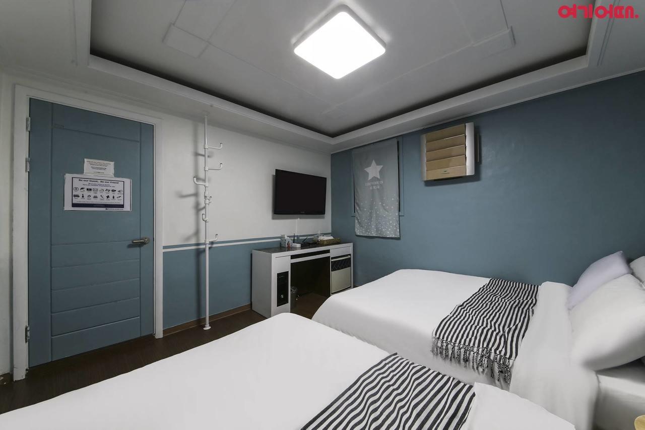 סיאול Sinchon Sisters Hostel מראה חיצוני תמונה